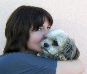 <b>Irene Schmid</b> mit ihrem Hund - irene-mit-hund